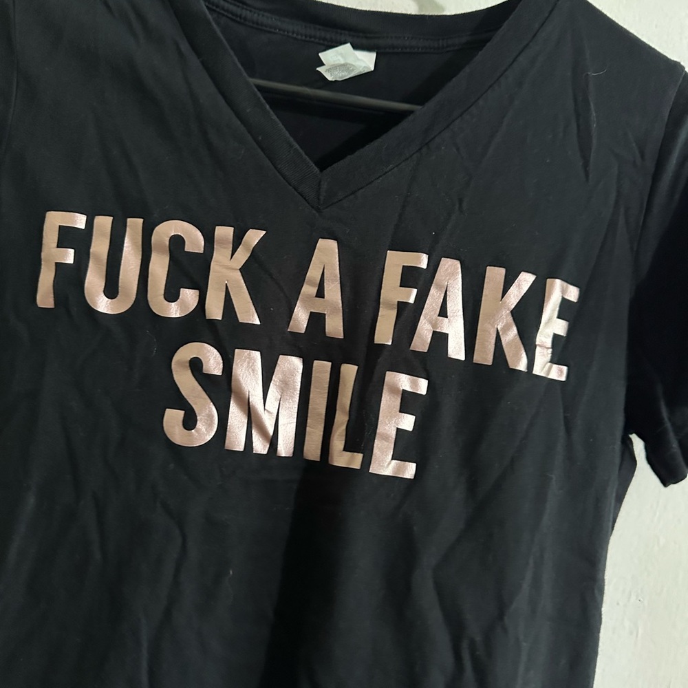 Ariana Grande song V Neck
